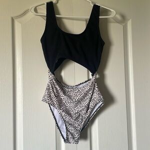 Never worn Women’s one piece swim suit
